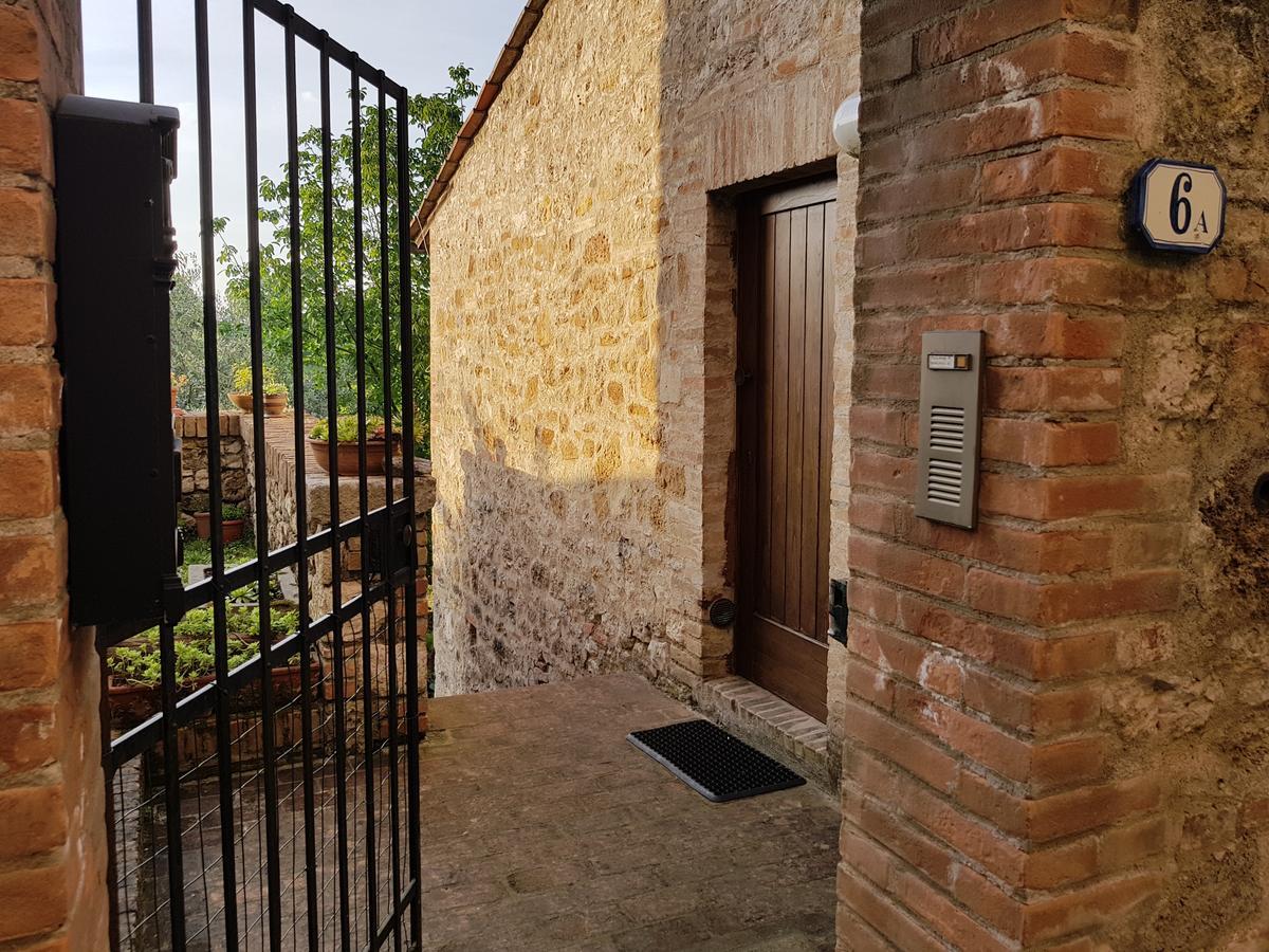 Guest House Il Giardino كولّي فال ديلسا المظهر الخارجي الصورة