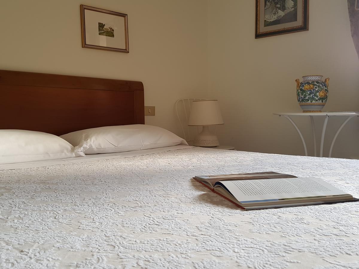 Guest House Il Giardino كولّي فال ديلسا المظهر الخارجي الصورة