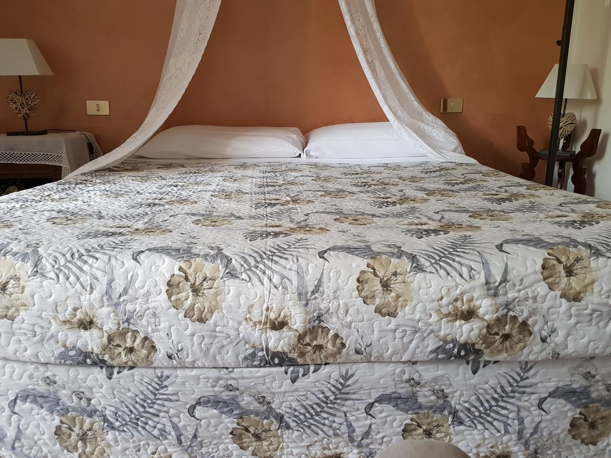 Guest House Il Giardino كولّي فال ديلسا المظهر الخارجي الصورة