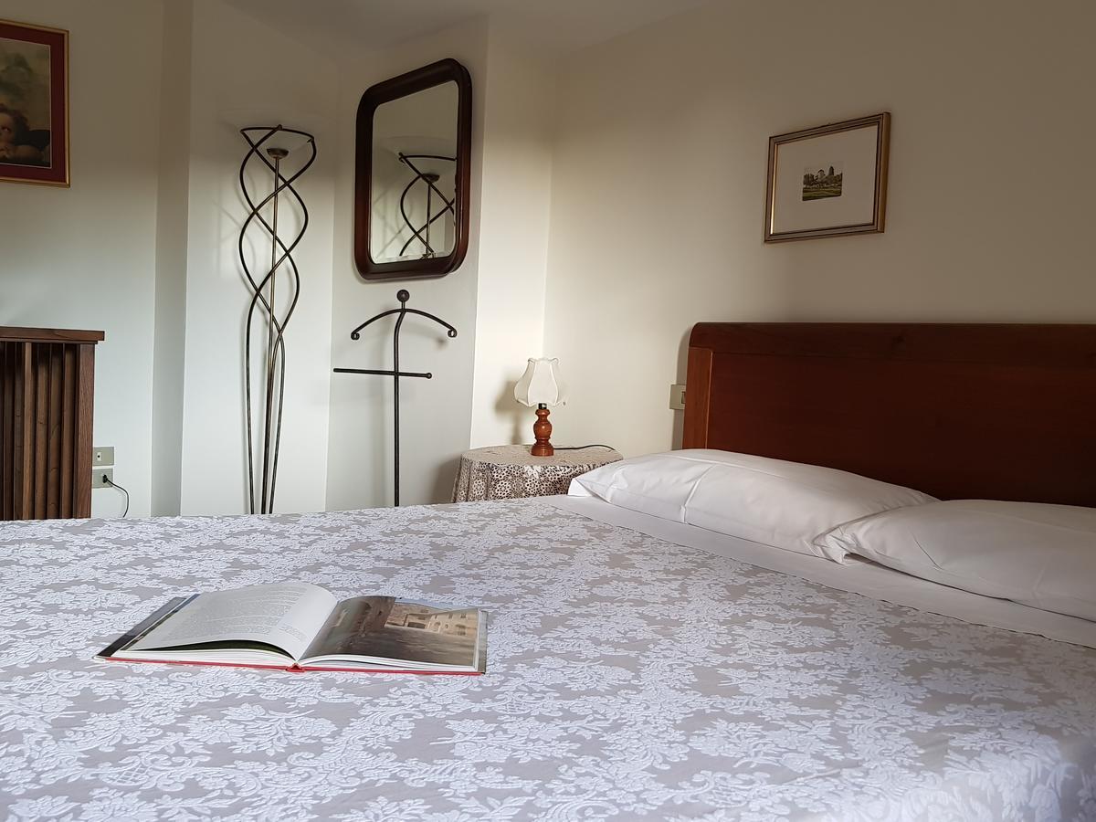 Guest House Il Giardino كولّي فال ديلسا المظهر الخارجي الصورة