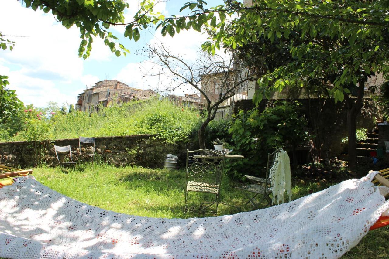 Guest House Il Giardino كولّي فال ديلسا المظهر الخارجي الصورة